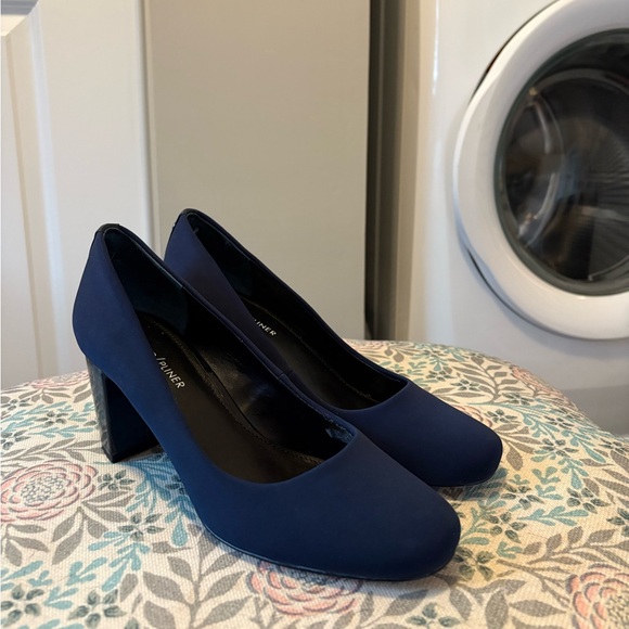 Donald J. Pliner Shoes - Donald J. Pliner Women's Navy Heels